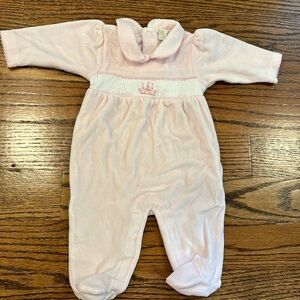 Kissy kissy pajamas in size 3-6 months